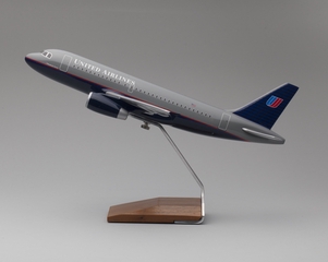 Image: model airplane: United Airlines, Airbus A319
