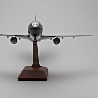 Image #4: model airplane: United Airlines, Boeing 767-300