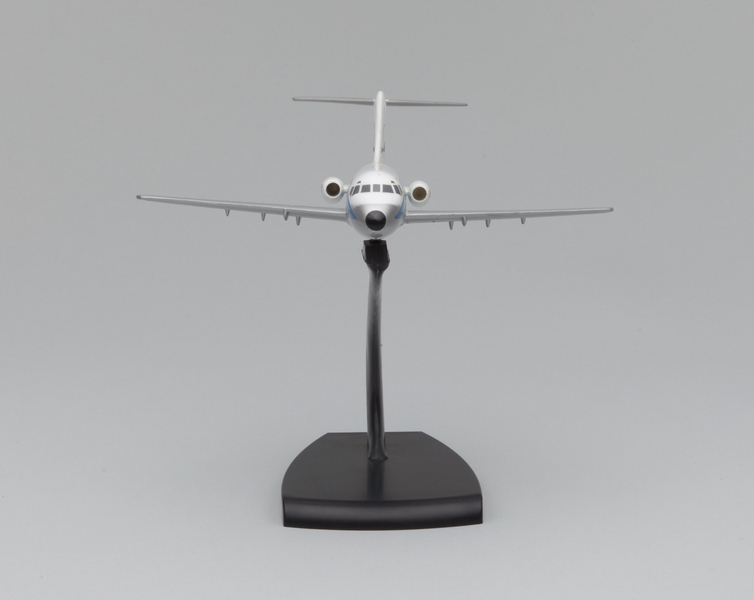 Image: model airplane: Republic Airlines, Douglas DC-9