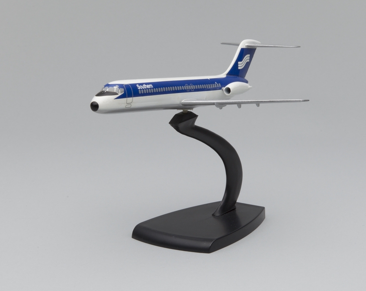 Image: model airplane: Southern Airlines, Douglas DC-9-10