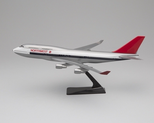 Image: model airplane: Northwest Airlines, Boeing 747-400
