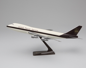 Image: model airplane: UPS (United Parcel Service), Boeing 747-200