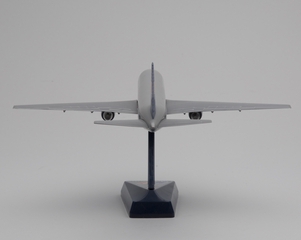 Image: model airplane: United Airlines, Boeing 767