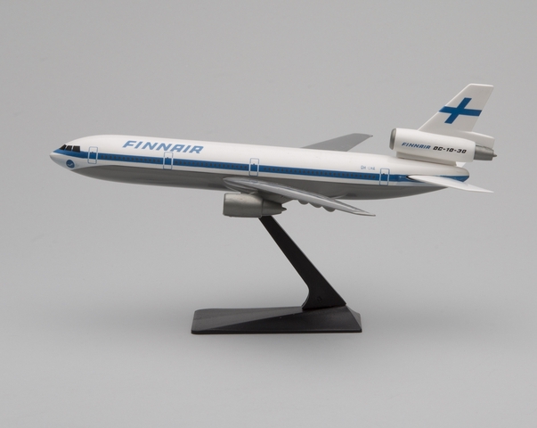 Model airplane: Finnair, McDonnell Douglas DC-10-30