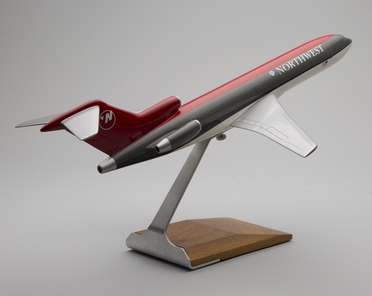 Image: model airplane: Northwest Airlines, Boeing 727
