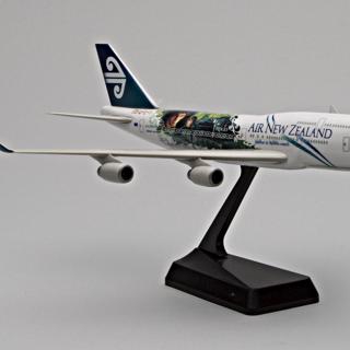 Image #2: model airplane: Air New Zealand, Boeing 747-400