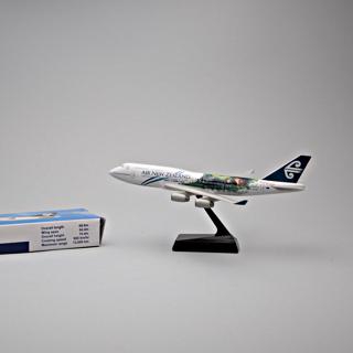 Image #7: model airplane: Air New Zealand, Boeing 747-400