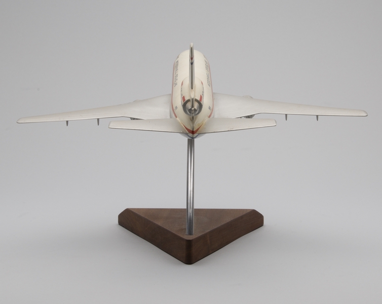 Image: model airplane: McDonnell Douglas DC-10-10
