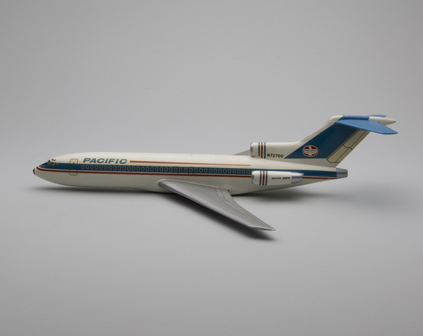 Model airplane: Pacific Air Lines, Boeing 727