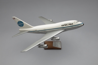 Image: model airplane: Pan American World Airways, Boeing 747SP