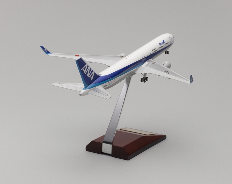 Image: model airplane: ANA (All Nippon Airways), Boeing 767-300ER
