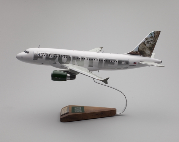 Model airplane: Frontier Airlines, Airbus A319-111