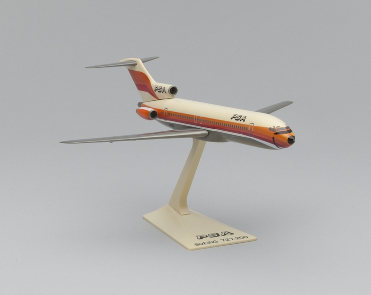 Image: model airplane: Pacific Southwest Airlines (PSA), Boeing 727-200