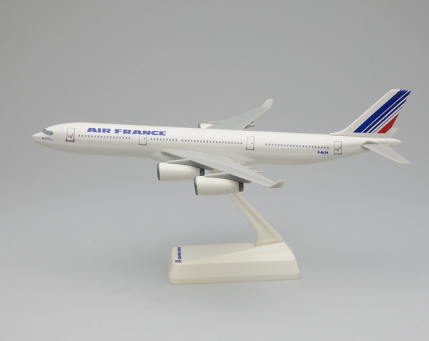Model airplane: Air France, Airbus A340-300