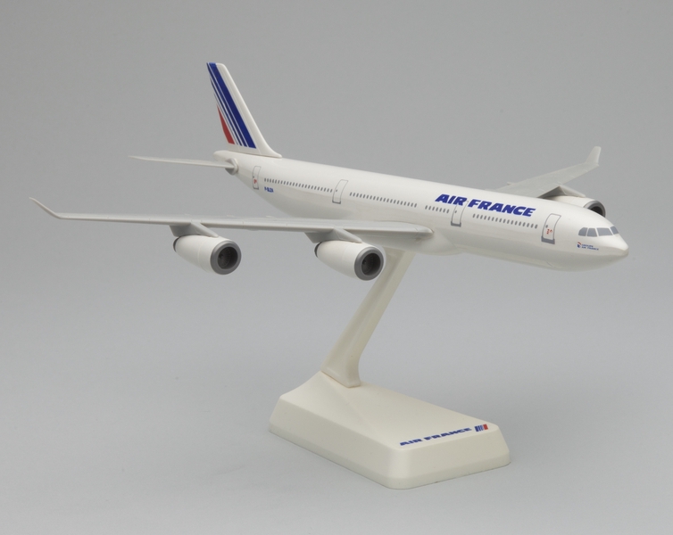 Image: model airplane: Air France, Airbus A340-300