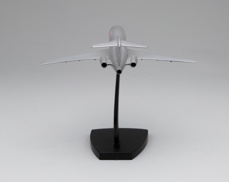 Image: model airplane: American Airlines, Boeing 727