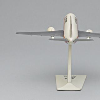 Image #4: model airplane: United Airlines, Boeing 737-300
