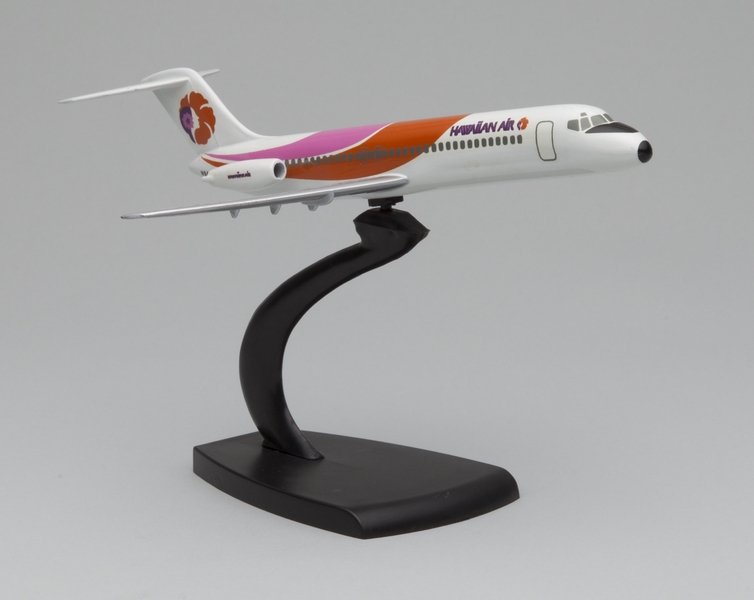 Image: model airplane: Hawaiian Airlines, Douglas DC-9