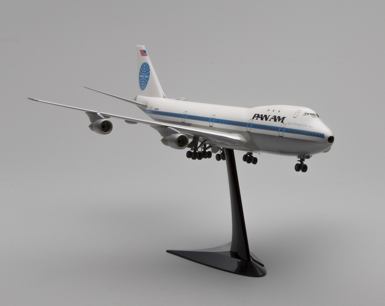Image: model airplane: Pan American World Airways, Boeing 747-200