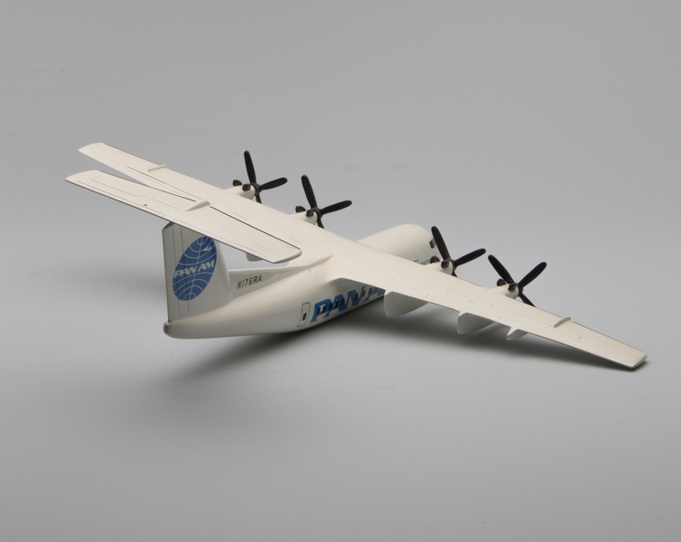 Image: model airplane: Pan Am Express, de Havilland DHC-7 Dash 7