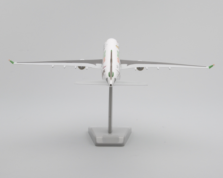 Image: model airplane: EVA Air, Airbus A330-300, Hello Kitty