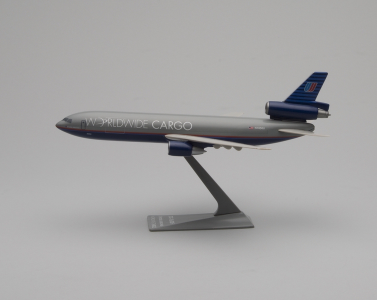 Image: model airplane: United Airlines Cargo, McDonnell Douglas DC-10-30F