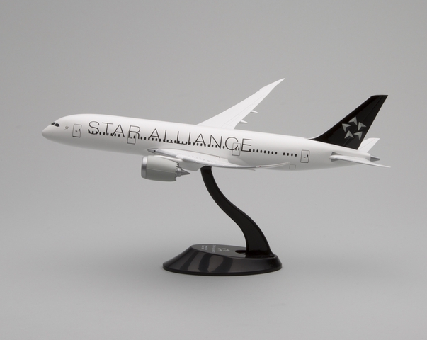 Model airplane: Star Alliance, Boeing 787-8