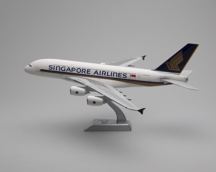 Image: model airplane: Singapore Airlines, Airbus A380