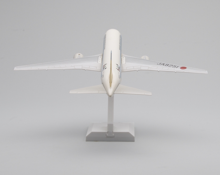 Image: model airplane: Air Do, Boeing 767