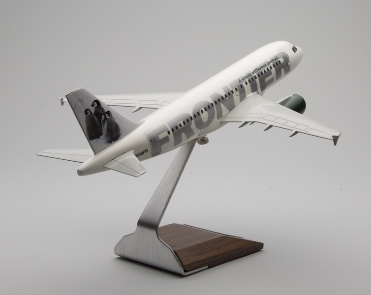 Image: model airplane: Frontier Airlines, Airbus A319