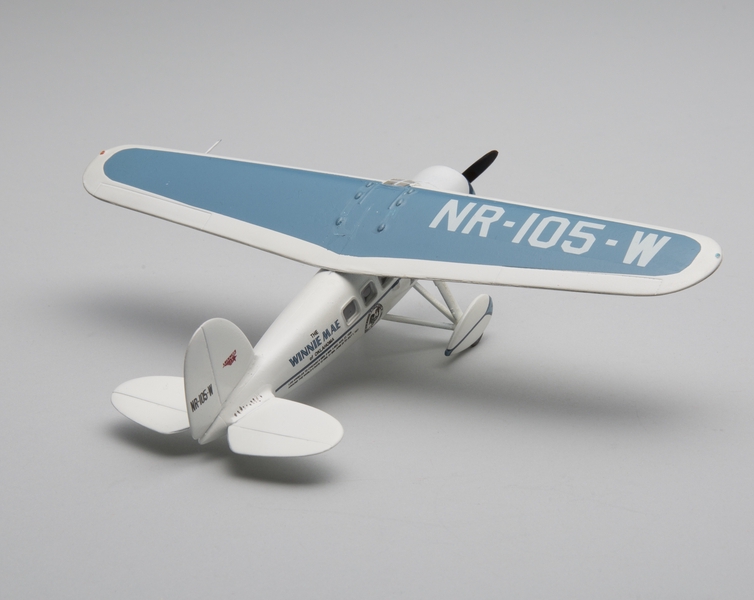 Image: model airplane: Lockheed Model 5 Vega Winnie Mae