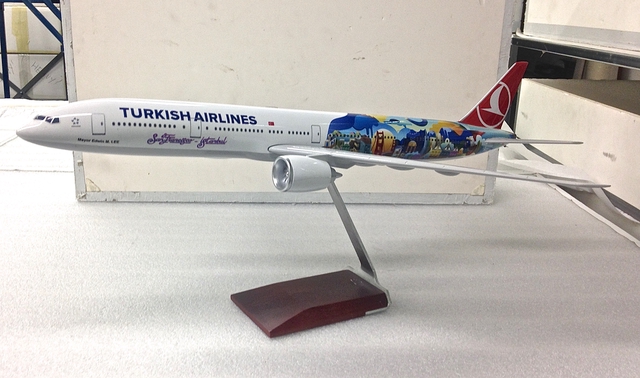 Model airplane: Turkish Airlines, Boeing 777-300ER