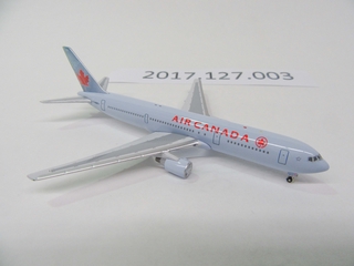 Image: miniature model airplane: Air Canada, Boeing 767-300