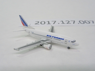 Image: miniature model airplane: Air France, Boeing 737-500