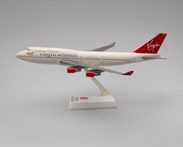 Model airplane: Virgin Atlantic, Boeing 747