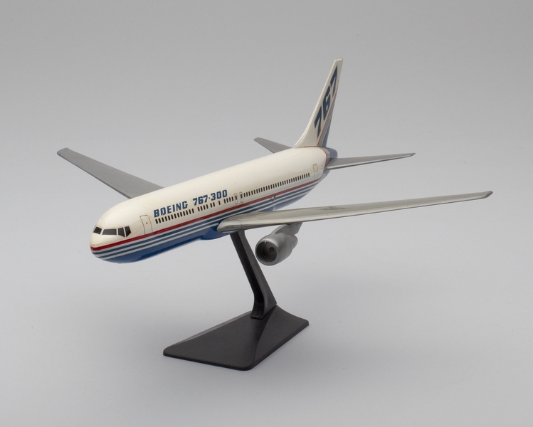 Image: model airplane: Boeing 767-300
