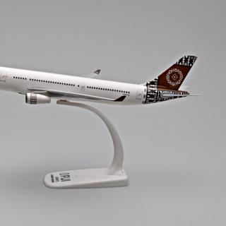 Image #1: model airplane: Fiji Airways, Airbus A330-200