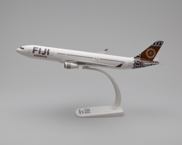 Model airplane: Fiji Airways, Airbus A330-200
