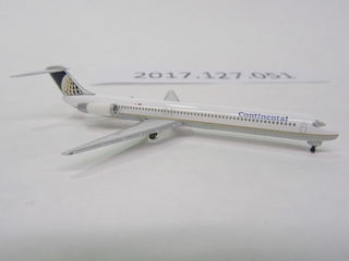 Image: miniature model airplane: Continental Airlines, Boeing MD-81