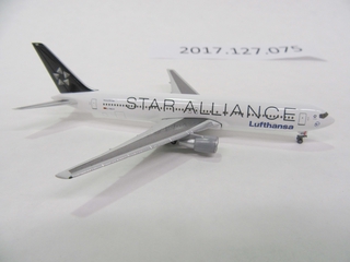 Image: miniature model airplane: Lufthansa German Airlines, Boeing 767-300ER D-ABUV