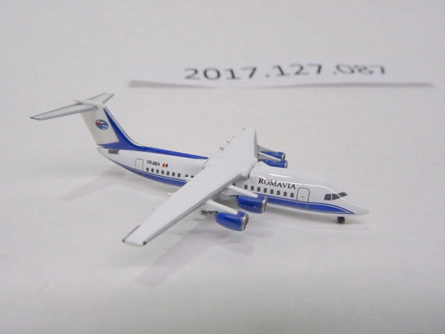 Miniature model airplane: Romavia, BAe 146-200