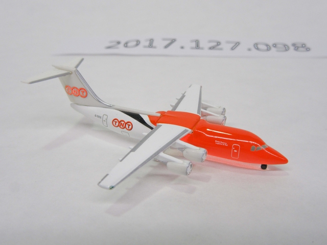 Miniature model airplane: TNT, BAe146-300