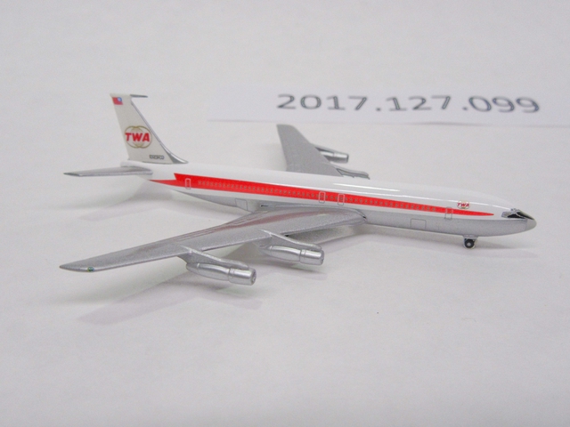 Miniature model airplane: TWA (Trans World Airlines), Boeing 707-300