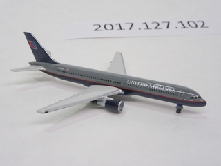 Image: miniature model airplane: United Airlines, Boeing 757-200