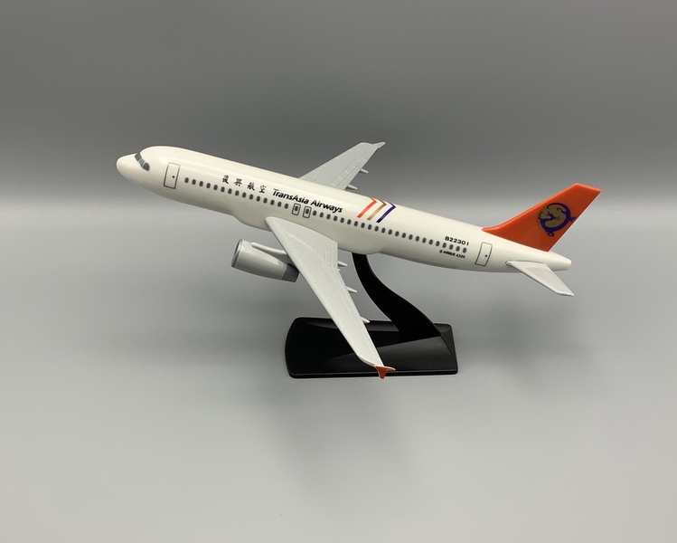Image: model airplane: Trans Asia Airways, Airbus A320