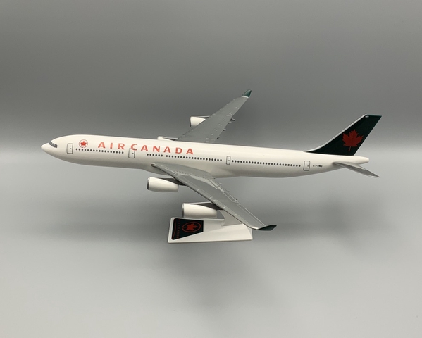 Model airplane: Air Canada, Airbus A340