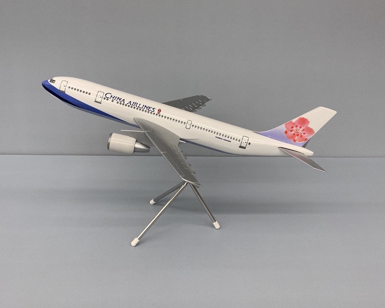 Image: model airplane: China Airlines, Airbus A300-600R