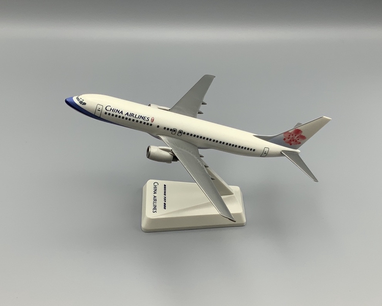 Image: model airplane: China Airlines, Boeing 737-800