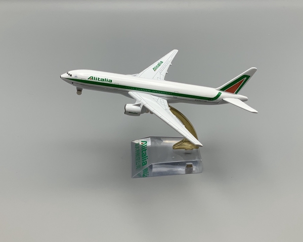 Model airplane: Alitalia, Boeing 777-200