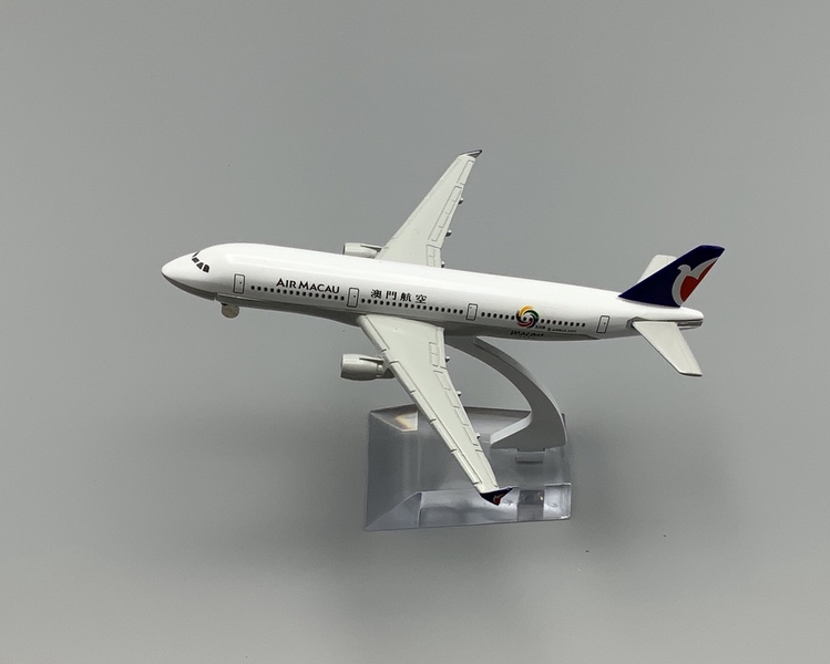 Image: model airplane: Air Macau, Airbus A320